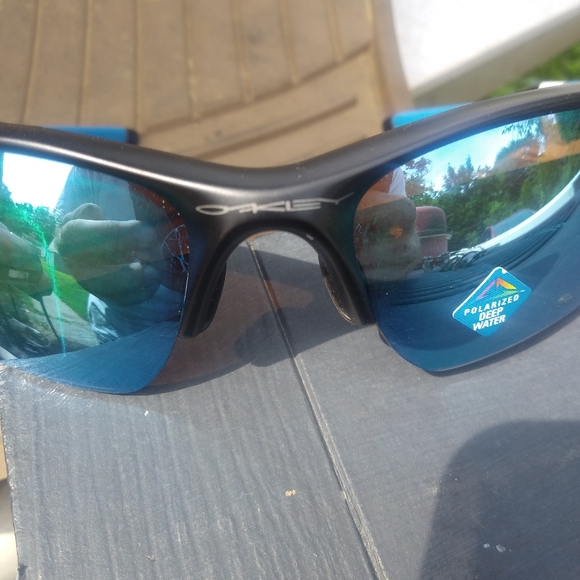 Sunglasses by Oakley - Picture 5 of 8